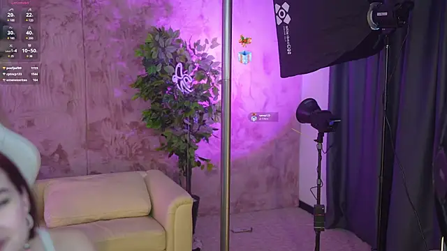 Britney054 online show from March 1, 8:34 am