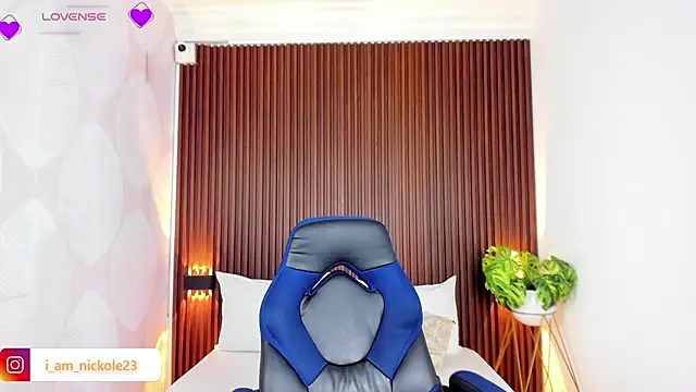 nicky peyton online show from January 24, 6:35 am