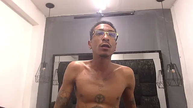 Snapshot of Jose_Smoke chatting on September 23, 1:52 am Jose Smoke online show from September 23, 1:52 am