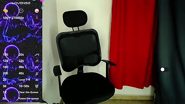 Snapshot of Ares_ttoter chatting on December 21, 11:01 am Ares ttoter online show from December 21, 11:01 am