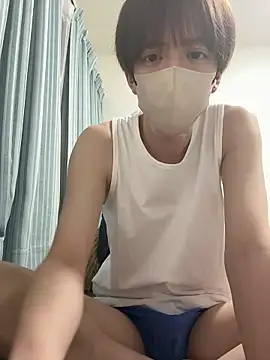yuuuuma578 online show from May 9, 2:44 pm