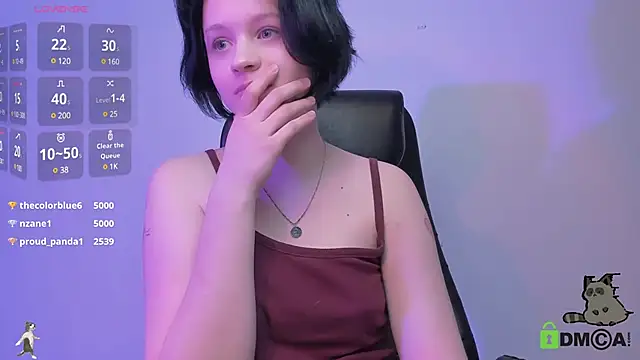 Alina Mills online show from December 9, 7:50 pm