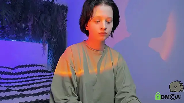 Alina Mills online show from January 18, 2:12 pm