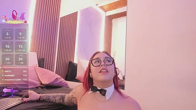 juicy led  online show from March 7, 8:44 pm