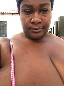 bustytitsxxx online show from December 10, 4:45 am