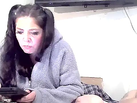 paiday online show from February 8, 2:05 pm