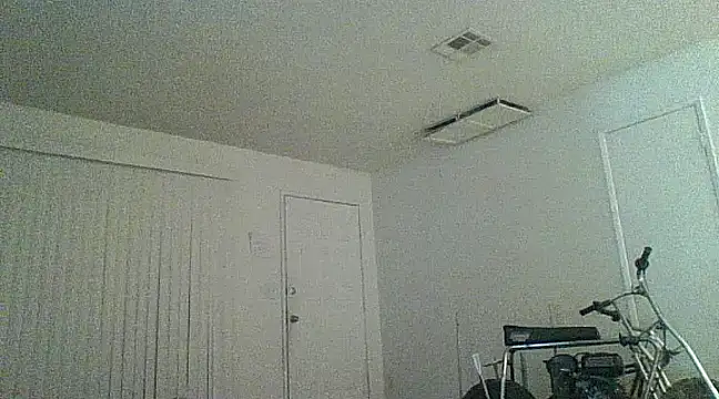 freakzmexx online show from December 9, 1:18 am