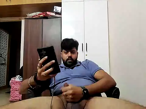 Snapshot of Hornie_small_Dick01 chatting on February 5, 1:54 pm Hornie small Dick01 online show from February 5, 1:54 pm