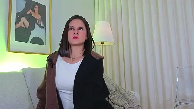 Alice milf  online show from April 14, 12:00 pm