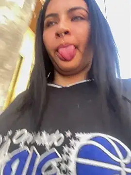 Snapshot of _luna_torres chatting on February 28, 12:50 pm luna torres online show from February 28, 12:50 pm