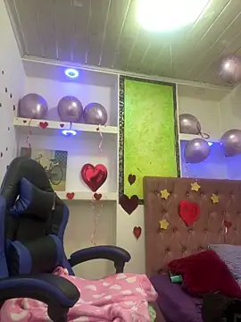 Snapshot of _luna_torres chatting on March 2, 12:45 pm luna torres online show from March 2, 12:45 pm