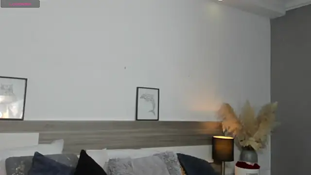 SaraaJhonsonn online show from April 21, 2:45 pm