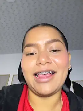 loly marce online show from March 22, 9:29 pm