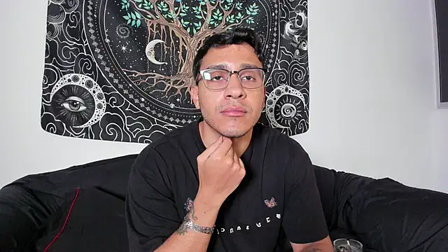 Snapshot of JayMarcos_ chatting on October 12, 1:37 am JayMarcos online show from October 12, 1:37 am