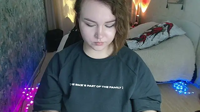 Snapshot of Jenny_Fox chatting on May 27, 6:43 am Jenny Fox online show from May 27, 6:43 am