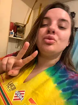 lairarose online show from December 3, 5:45 pm