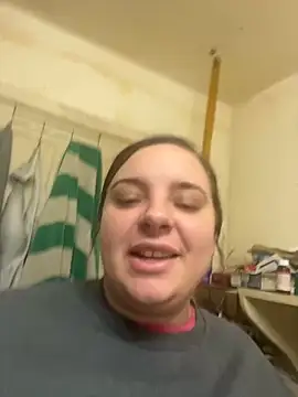 lairarose online show from December 11, 5:04 pm