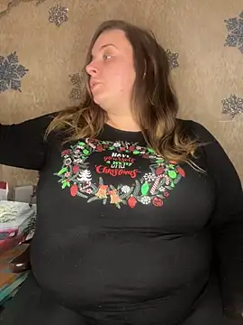 lairarose online show from December 28, 5:44 am