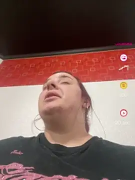 lairarose online show from April 24, 3:58 pm