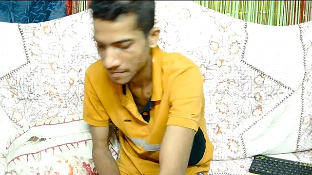Snapshot of Alex_Suman25 chatting on February 12, 9:11 pm Alex Suman25 online show from February 12, 9:11 pm
