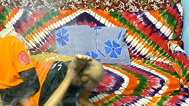 Snapshot of Alex_Suman25 chatting on March 5, 1:17 pm Alex Suman25 online show from March 5, 1:17 pm