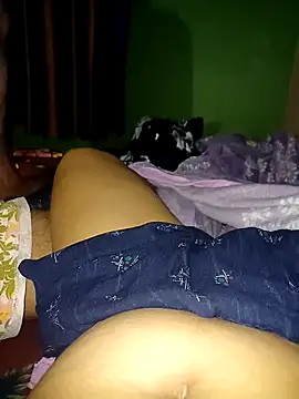 sexy couple32 online show from December 20, 6:24 pm