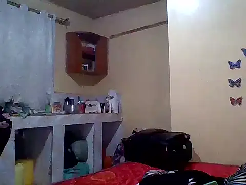 Snapshot of Zara_Twilight chatting on December 5, 7:17 pm Zara Twilight online show from December 5, 7:17 pm