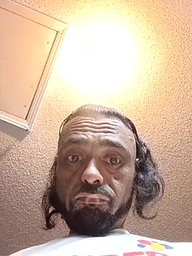 C8L3U online show from April 15, 7:37 am