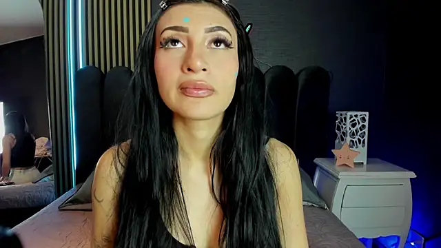 Nicolette ks  online show from May 20, 4:29 am
