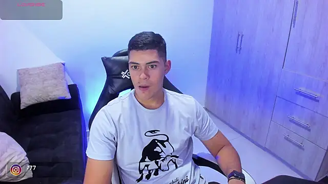 Iamdylan777 online show from February 2, 6:48 am