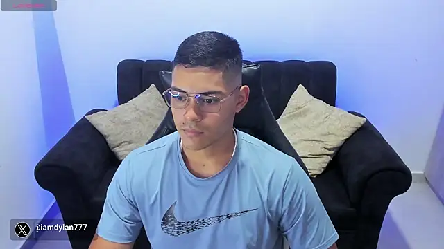 Iamdylan777 online show from February 10, 11:13 pm