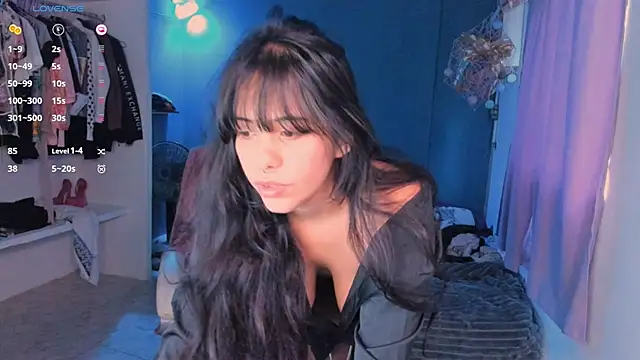 AllisonCatUwU online show from December 8, 9:08 pm