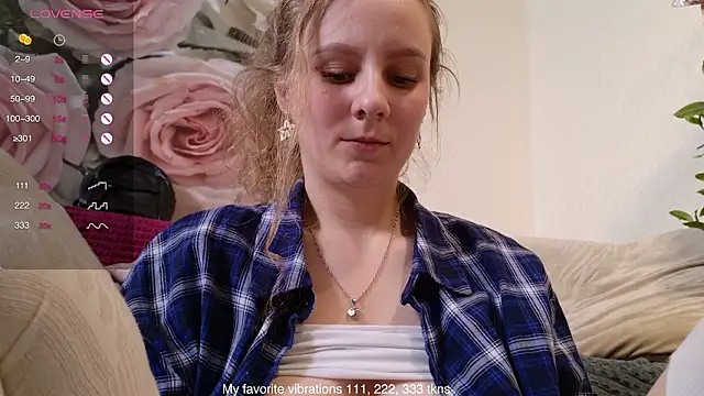 Hot Thumbelina online show from February 20, 6:26 am