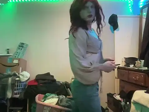 sum1betterthanmost online show from November 25, 9:26 pm