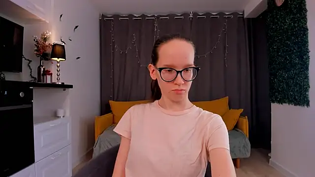 BettyBrowni online show from February 10, 1:24 am