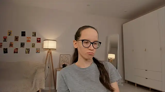 BettyBrowni online show from March 22, 10:15 pm