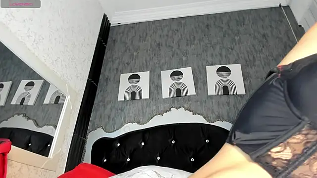 Paola  23 online show from April 4, 12:02 pm