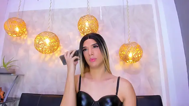 victoria aleia  online show from March 6, 10:47 pm