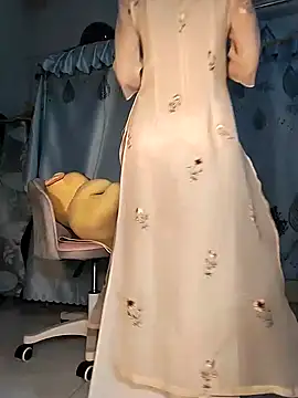 Snapshot of Kami_gaam chatting on January 14, 10:34 pm Kami gaam online show from January 14, 10:34 pm