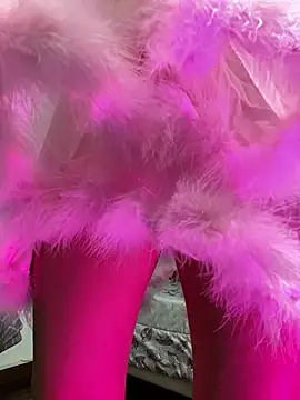 Isakeys  online show from February 14, 9:32 pm