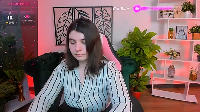 Viola  Shy online show from February 18, 9:09 pm