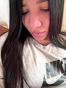 Alissarhys26 online show from December 18, 2:34 pm