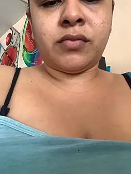 twocurvylatins online show from February 12, 4:57 pm