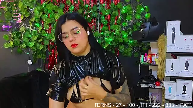 Sweett Mollyy online show from February 19, 10:39 pm