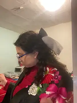 Lucrecia 33 online show from February 5, 1:10 am