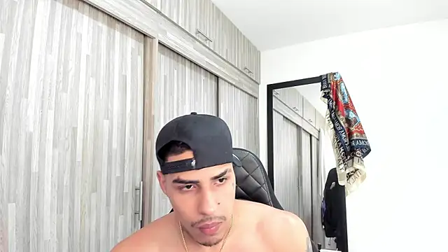 Ak Gil online show from October 18, 8:42 pm