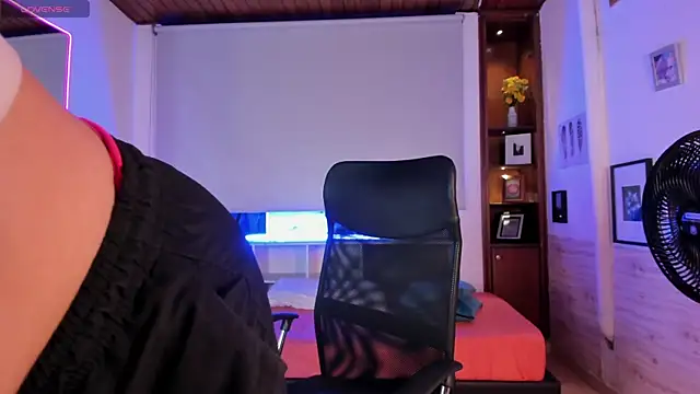 Melisa Soto online show from March 19, 2:05 am