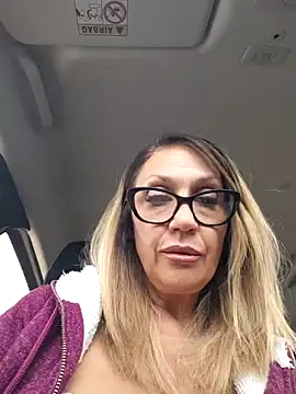 Snapshot of JasmineNoir2 chatting on March 29, 12:16 pm JasmineNoir2 online show from March 29, 12:16 pm