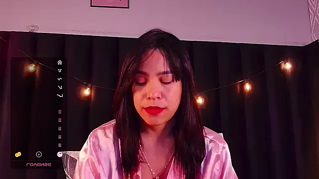 littleebluee online show from February 3, 2:03 am