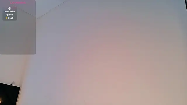 Snapshot of littleebluee chatting on July 10, 8:00 pm littleebluee online show from July 10, 8:00 pm
